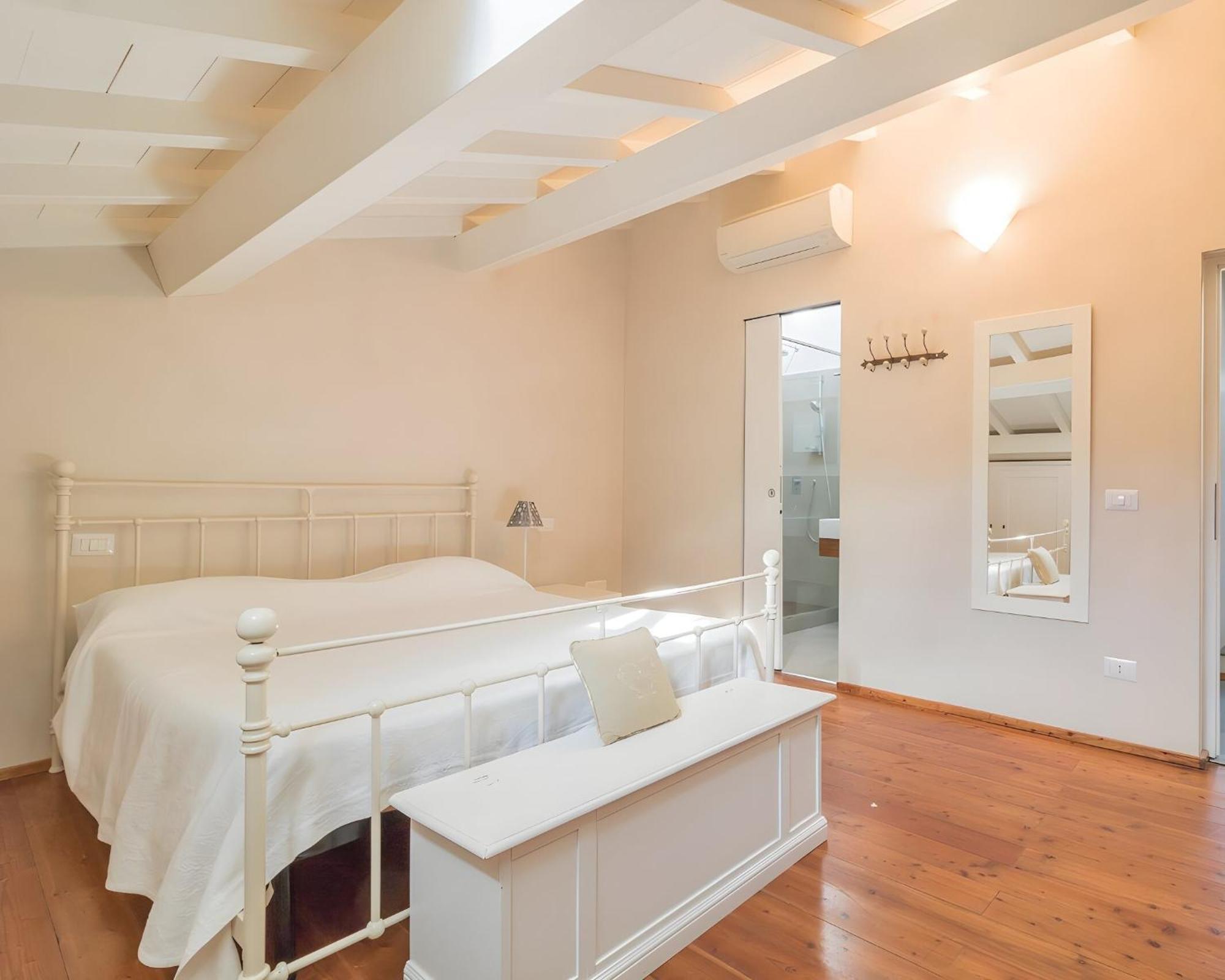 Boutique B&B Residenza Farnese Экстерьер фото